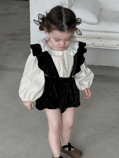 Galakoko25秋婴童荷叶边绒料赫本风短爬服搭米白花边领上衣两件套