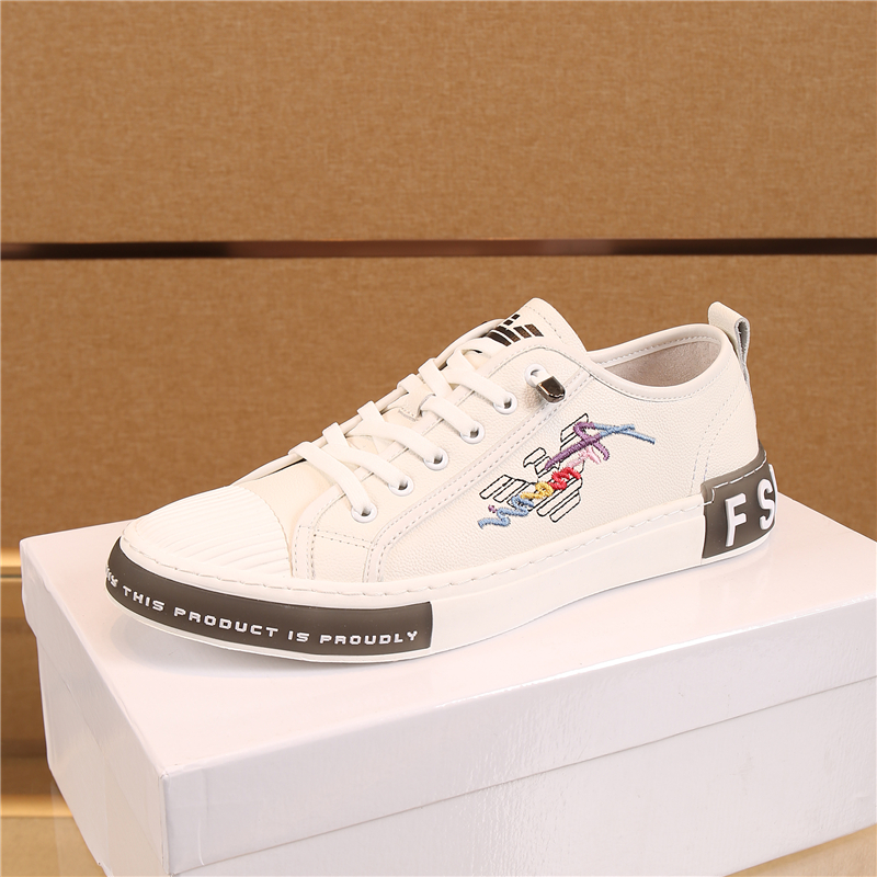 新款休闲男鞋真皮韩版板鞋小白鞋