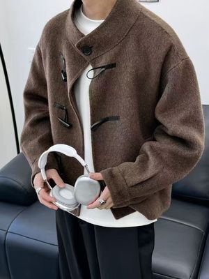 2025新款秋冬男士毛呢大衣外套短款羊角扣宽松立领男款潮牌型男