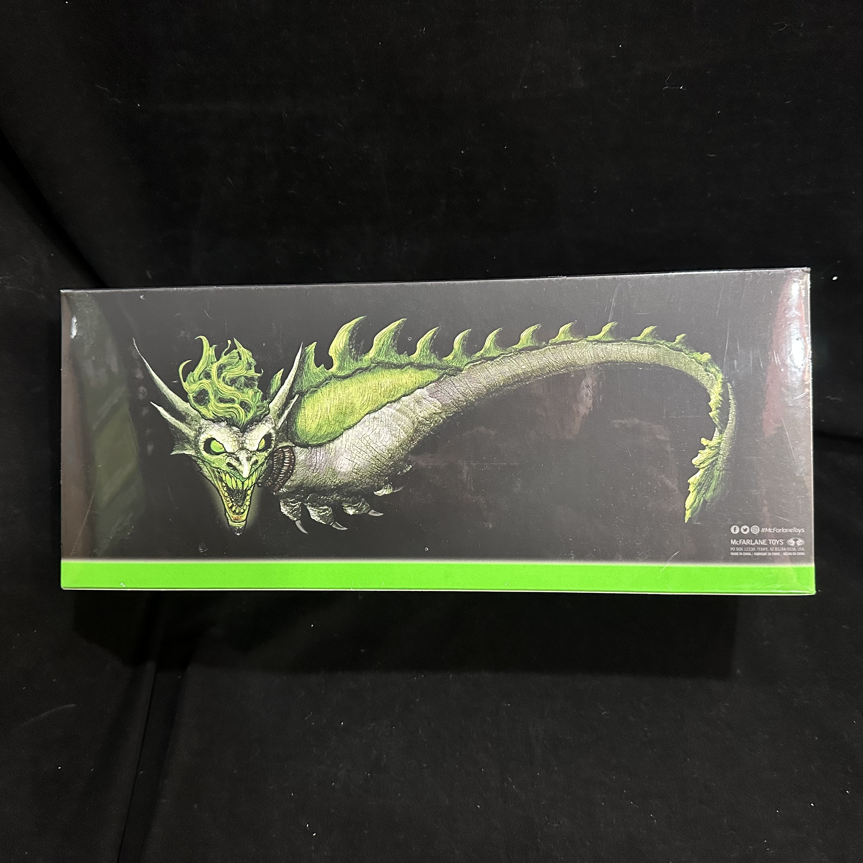 麦克法兰夜光手办小丑龙玩具