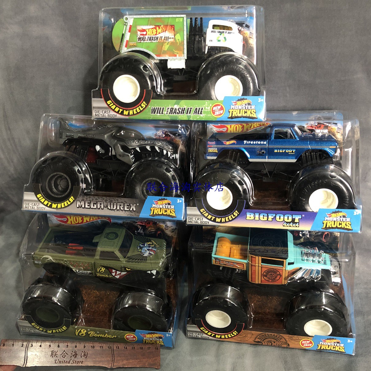 风火轮Monster Trucks怪物大脚车怪兽卡车1:24合金儿童玩具