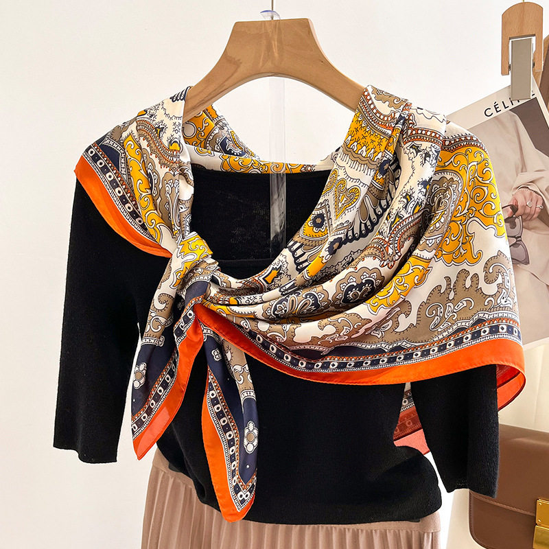 橙色腰果花大方巾小丝巾女春秋季薄款仿真丝围巾防晒披肩外搭两用