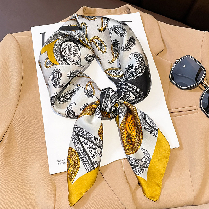 腰果花丝巾小方巾女韩版百搭春秋季薄款纱巾时尚中年妈妈护脖围巾