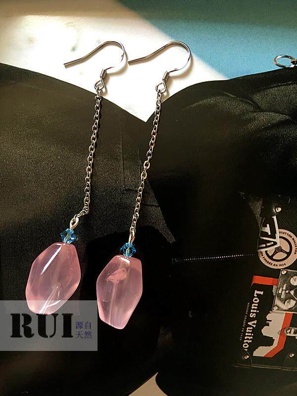 RUIPU 크리스탈 천연 로즈 쿼츠 귀걸이 긴 귀걸이 세 가지 삶 세 세계 복숭아 꽃 핑크 크리스탈 귀걸이 모양 로즈 쿼츠 귀고리
