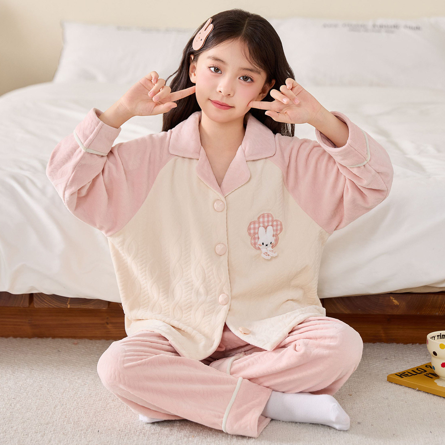 卡通兔子海岛绒加厚保暖女童睡衣