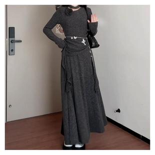 法式高级感灰色连衣裙子女秋冬季2025新款小个子时尚穿搭一整套装