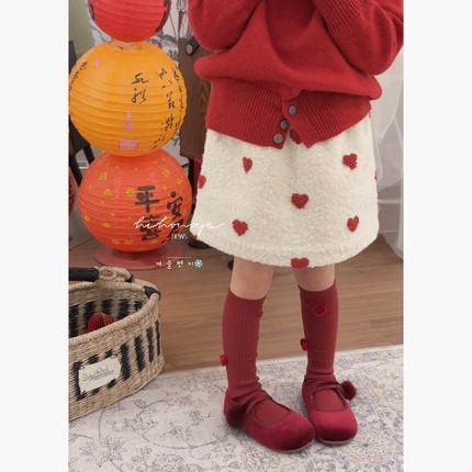 Spring韩国童装2025冬季新款宝宝复古爱心毛呢加厚夹棉女童半身裙