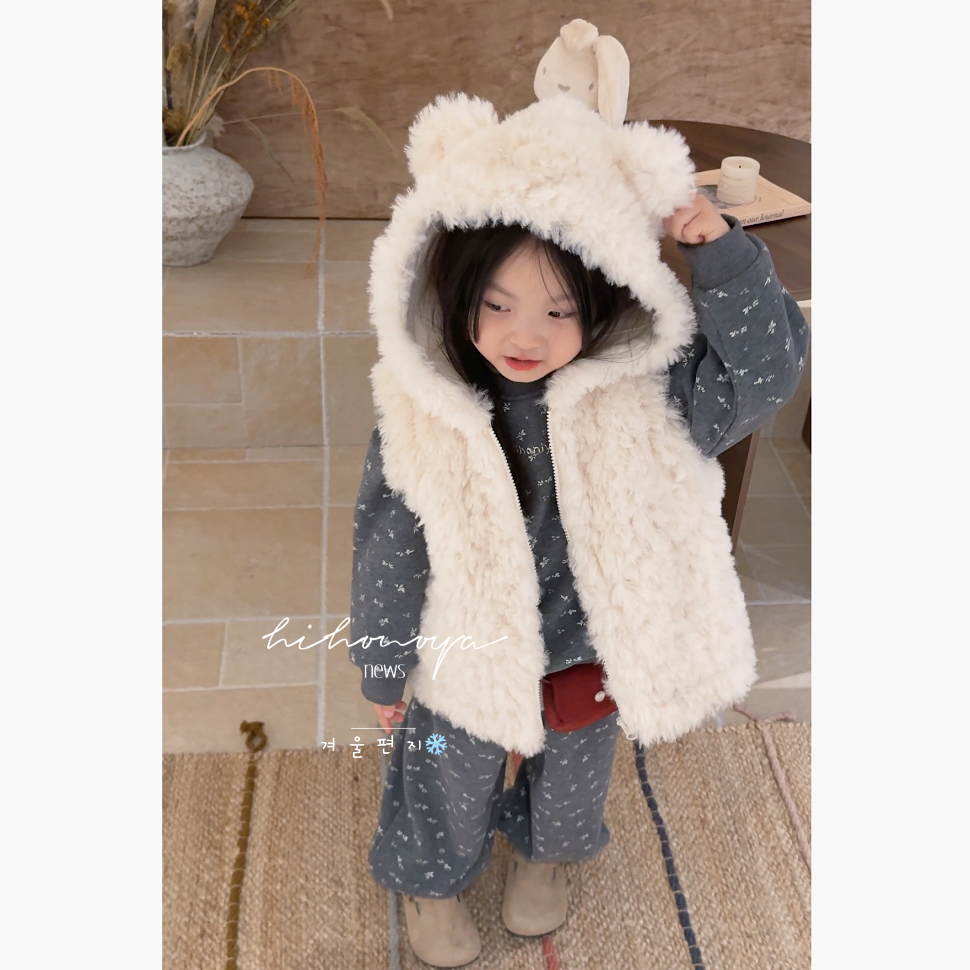 Spring韩国童装2025冬季新款亲子可爱小熊羊羔毛马甲女童连帽坎肩