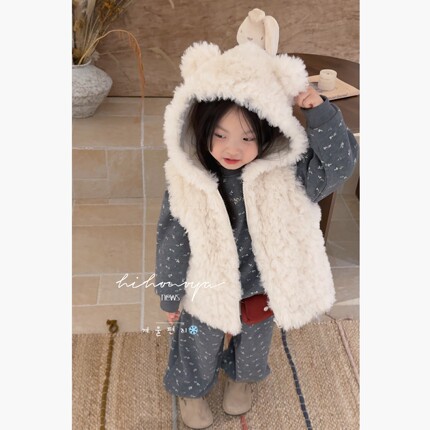 Spring韩国童装2025冬季新款亲子可爱小熊羊羔毛马甲女童连帽坎肩