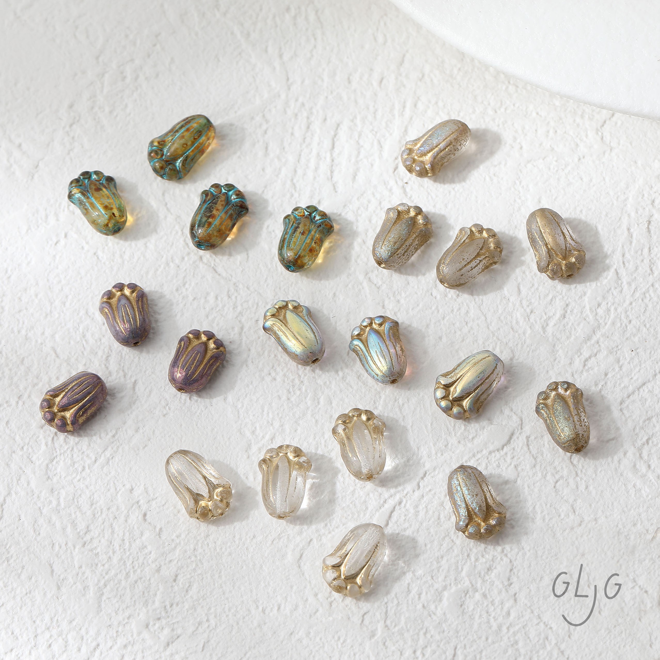 12x8mm进口捷克珠细铃兰花透色琉璃diy饰品耳饰手链项链材料配件