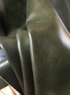 D1303绿色油蜡头层牛皮真皮手工DIY皮料1mm偏软服装