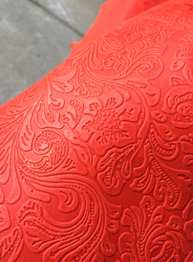 TH020红色唐草花纹头层牛皮真皮手工DIY皮料2mm偏挺