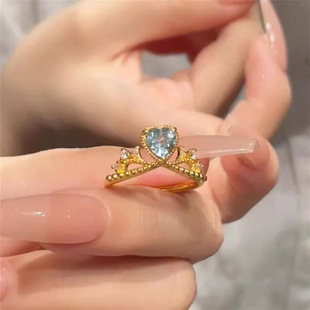 新品轻奢超仙海蓝爱心皇冠戒指小众设计感指环时尚百搭