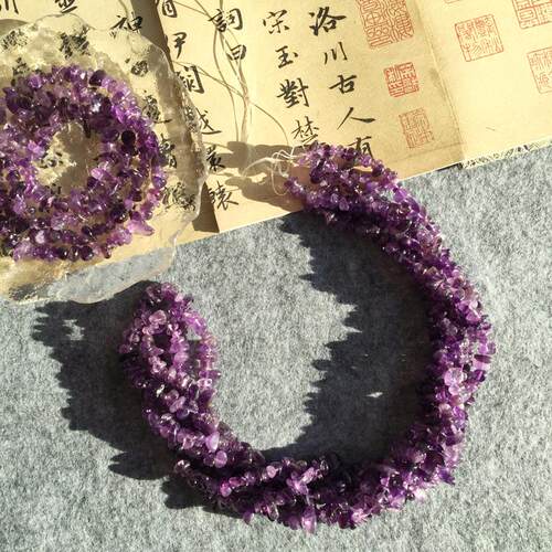 天然紫水晶深浅混色碎石80cm长