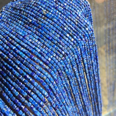 原矿无忧化青金石方糖2.5mm珠链