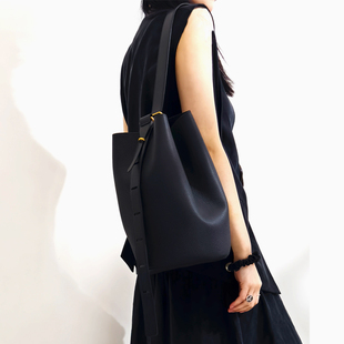 头层牛皮水桶包托特包2025新款 包包大容量通勤包单肩斜挎包 女式