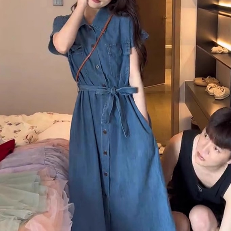 法式复古气质短袖牛仔绑带连衣裙女2025夏日蓝色收腰休闲衬衫裙子