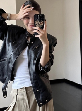 早秋酷飒风黑色皮衣外套女复古宽松多拉链立领垫肩机车服夹克上衣