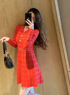 法式复古红色连衣裙女秋冬小个子POLO领a字修身显瘦短款针织裙子