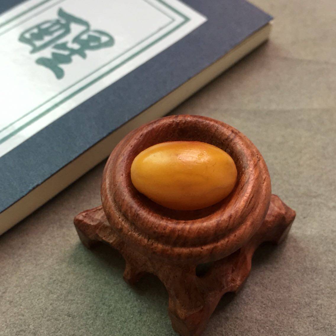 醒走欧洲回流天然鸡油黄老蜜蜡枣珠欧枣桶珠路路通蜜蜡顶珠带原皮