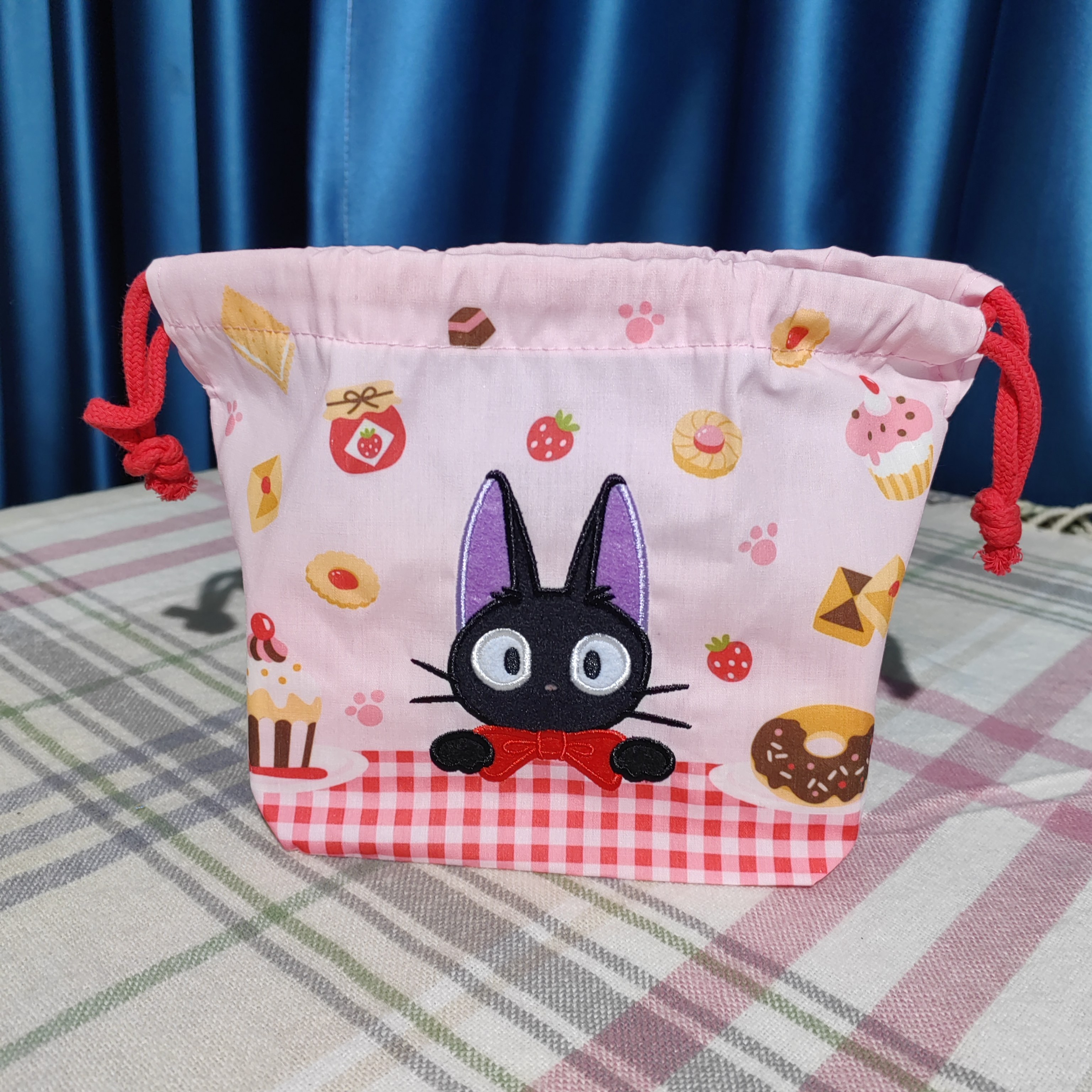 日系卡通猫咪抽绳袋学生便携小布袋化妆品零钱零食分类收纳束口袋