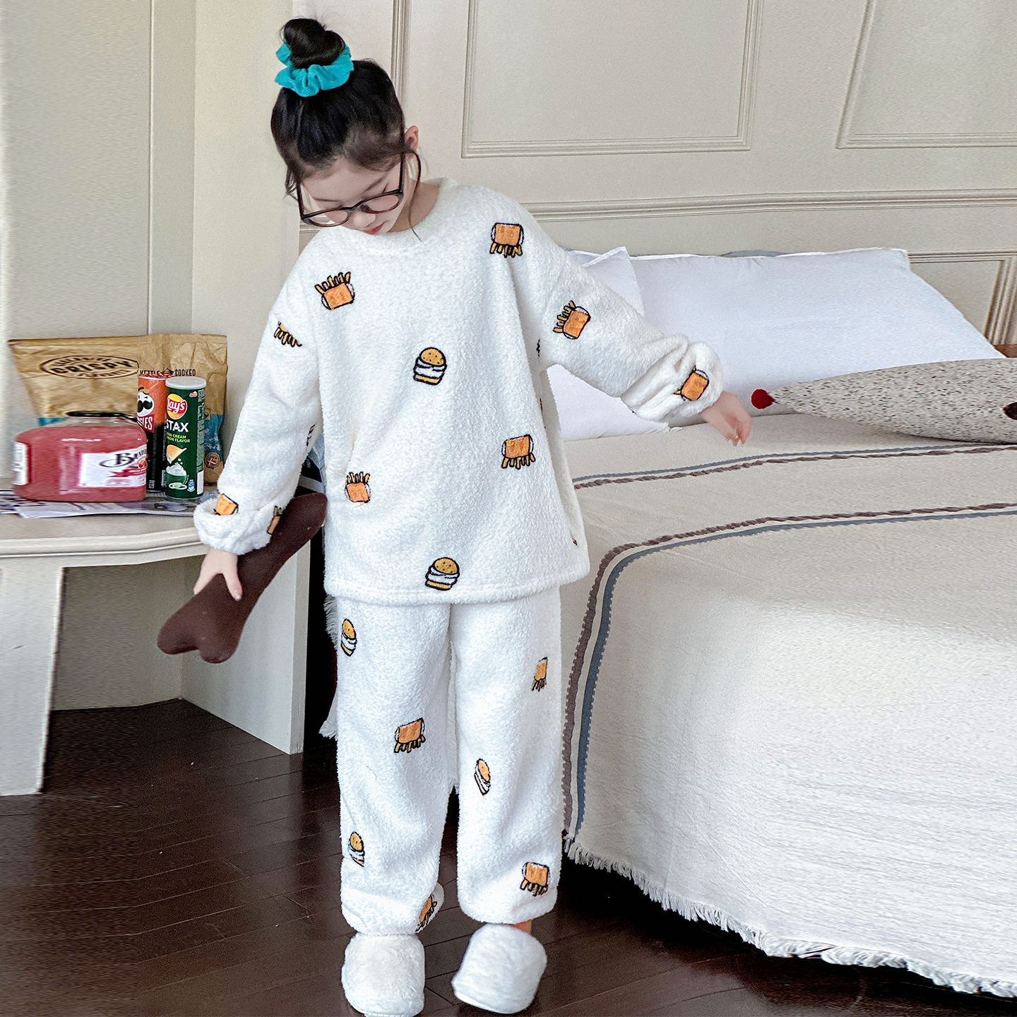 女童睡衣2025洋气大童初中生珊瑚绒家居服套装秋冬超好看秋装保暖