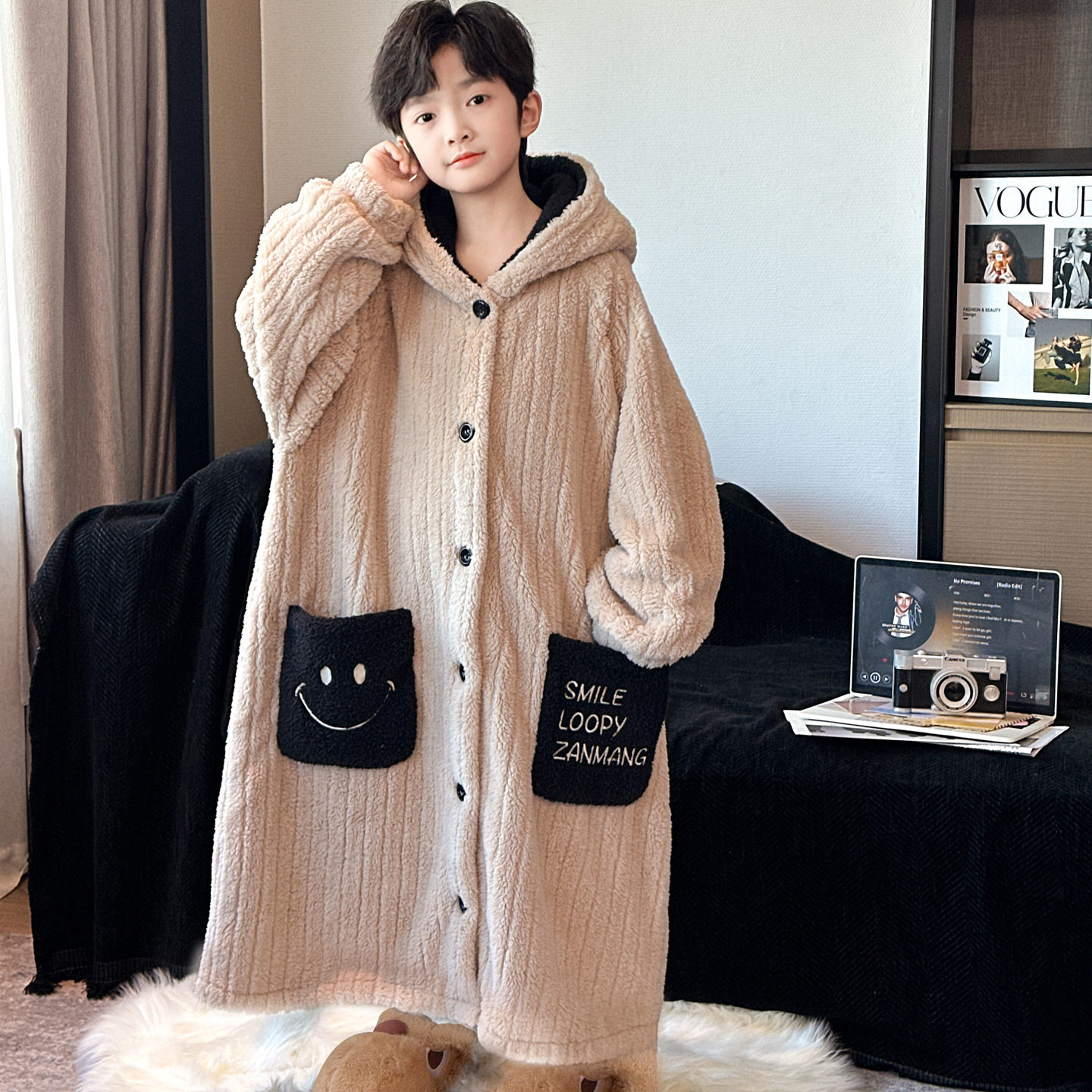 新款 秋冬季男童加厚珊瑚绒儿童睡衣浴袍青少年加长款法兰绒睡袍