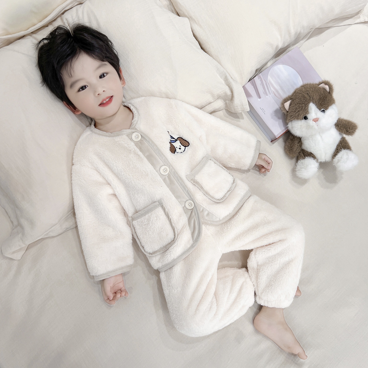 2025年冬季男童睡衣家居服套装