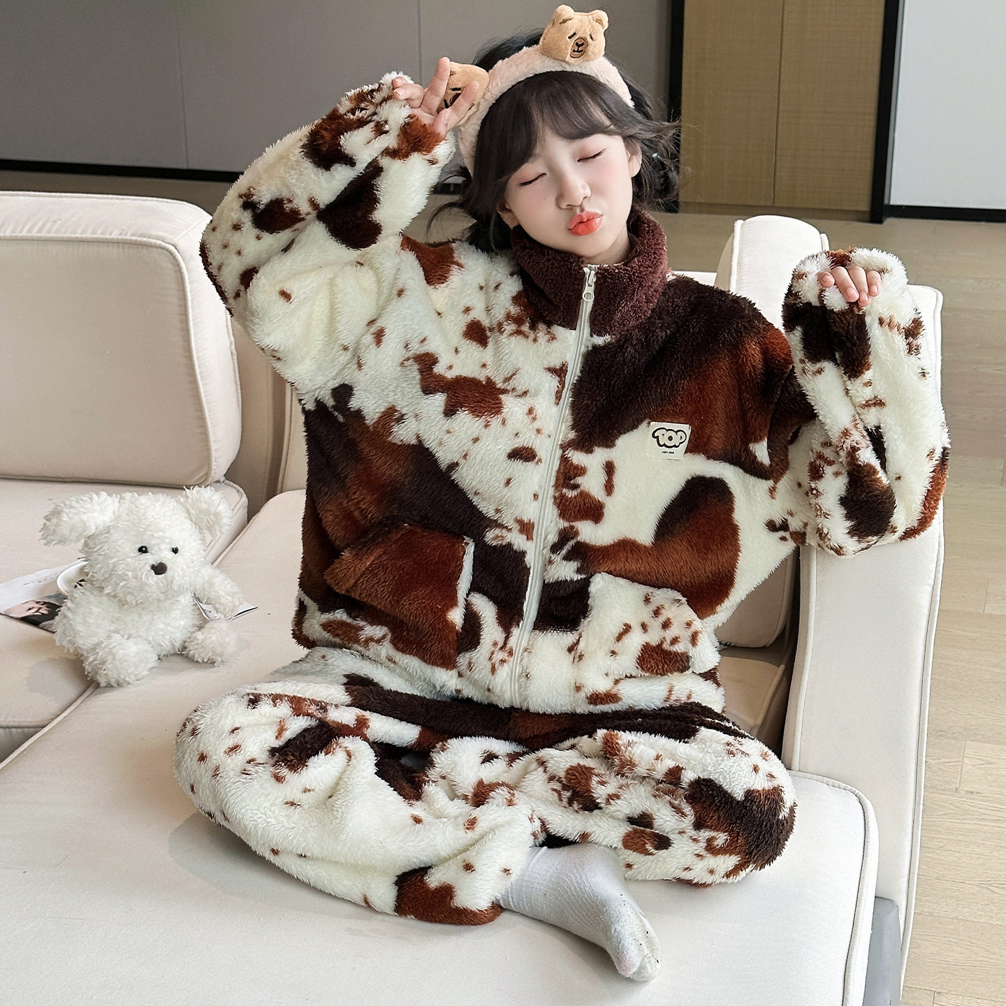 新款儿童法兰绒睡衣初中生女孩加绒保暖套装2025大女童秋冬家居服