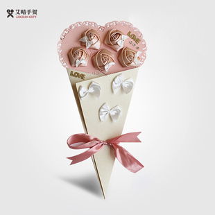 三角形玫瑰花束贺卡异形DIY礼物新年38七夕520母亲情人节女朋友