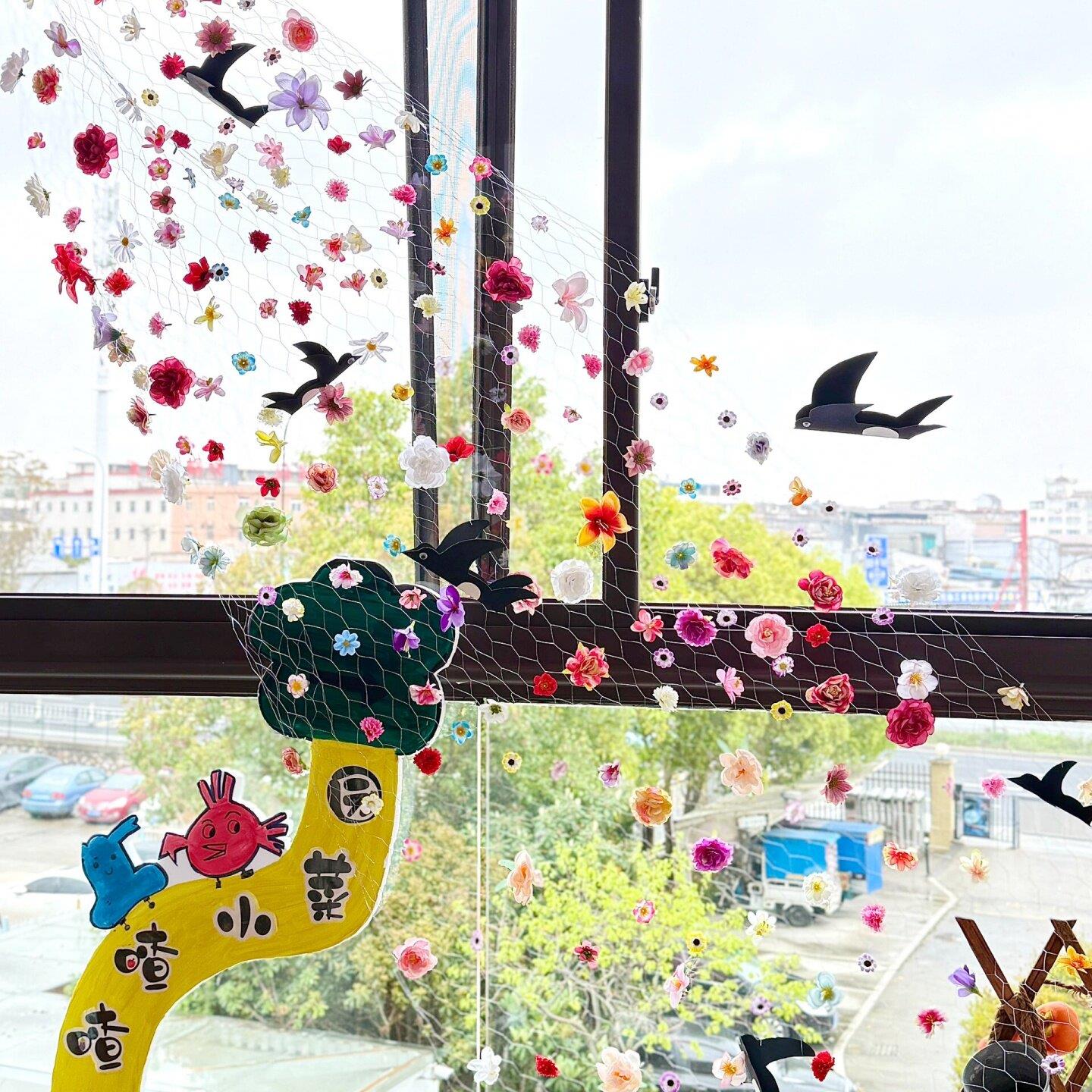 春夏幼儿园美工区瀑布花网吊饰