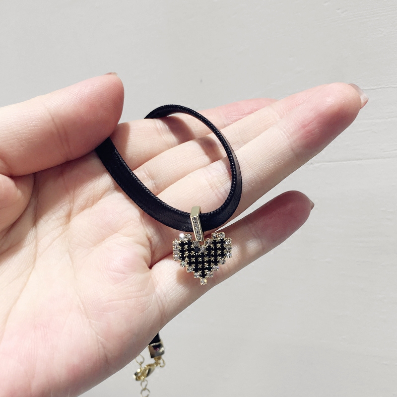 网红少女风撞色马赛克水钻爱心桃心项链 黑色rock个性颈链项圈潮