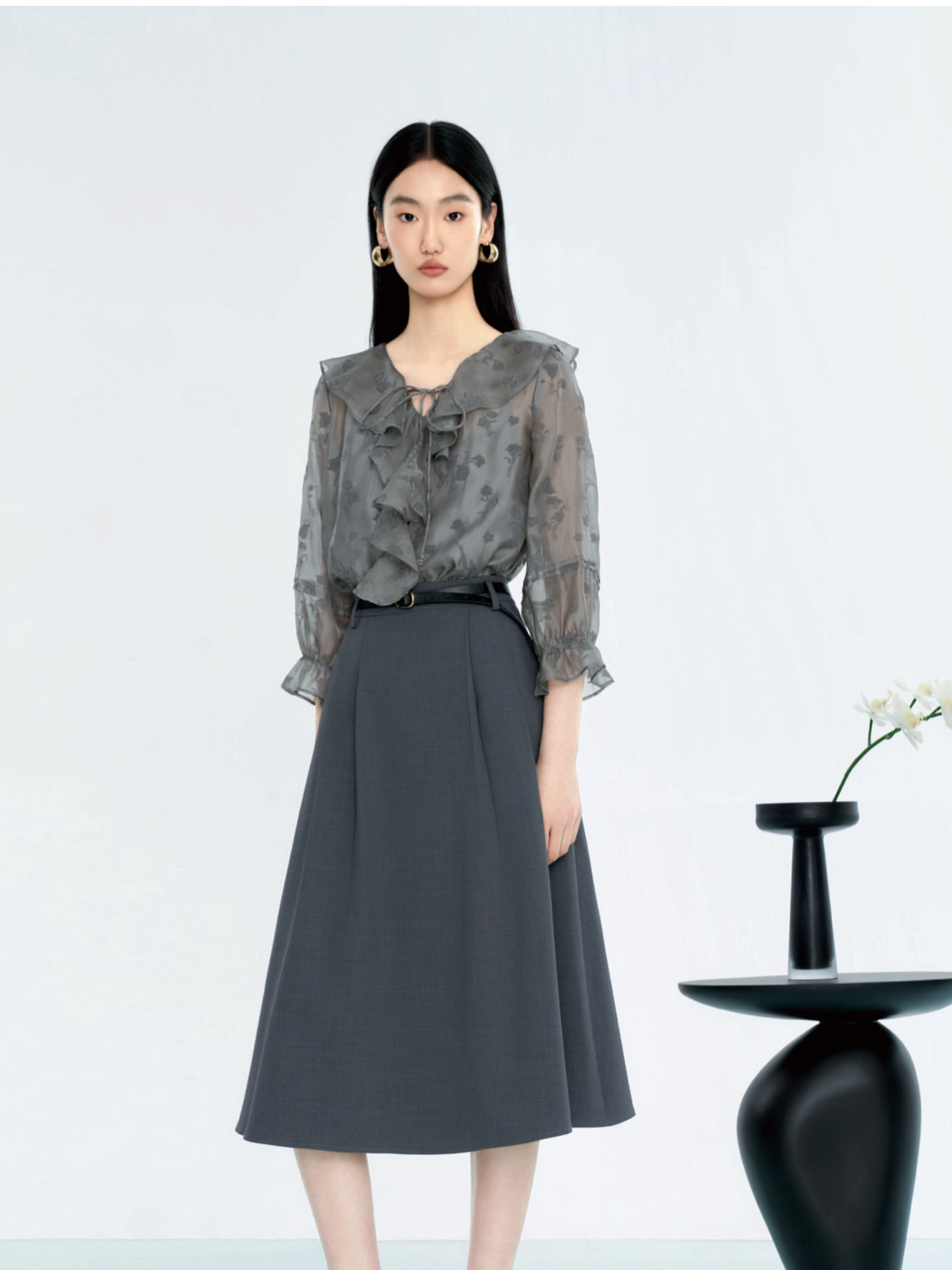 尤西子春女装时尚气质灰色荷叶边小衫优雅知性通勤商务正品年货节