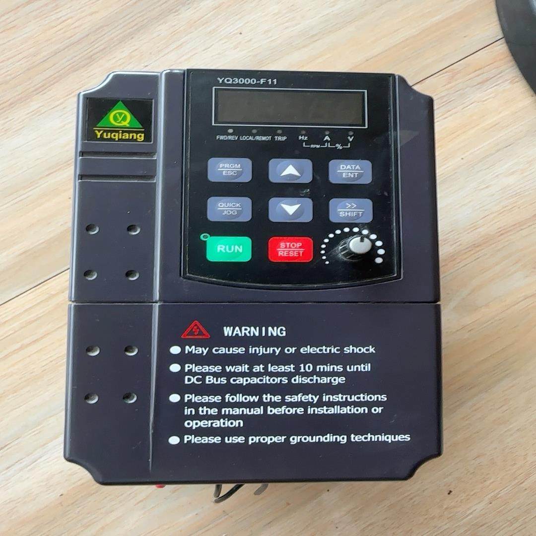 誉强变频器+YQ3000-F11++402p2G片2G2{天意设备}