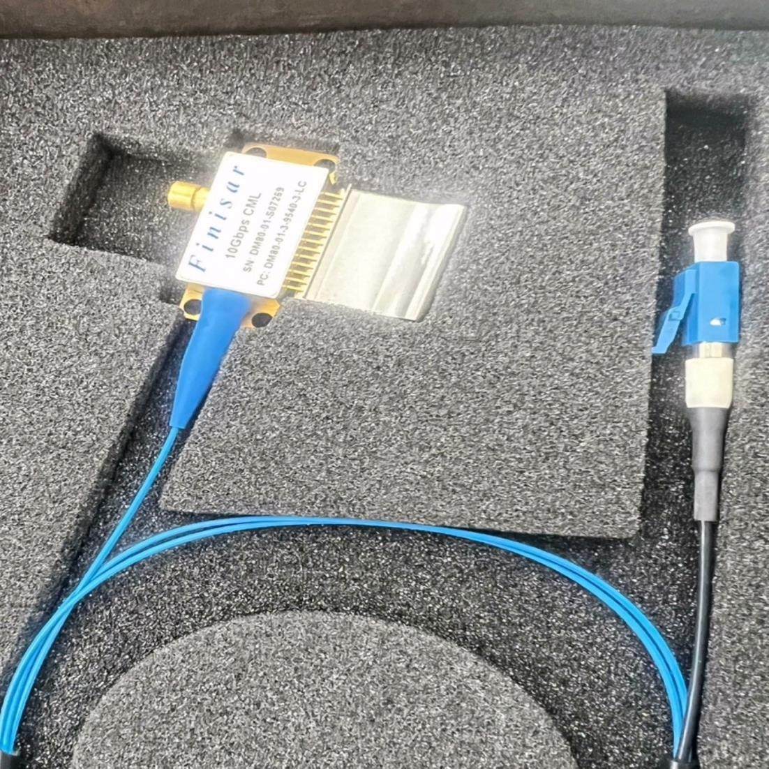 Finisar菲尼萨 10Gbs速率 CML&DML 激光{天意设备}