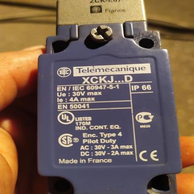 TeIemecanique限位开关zck-J1D带头zck{天意设备}