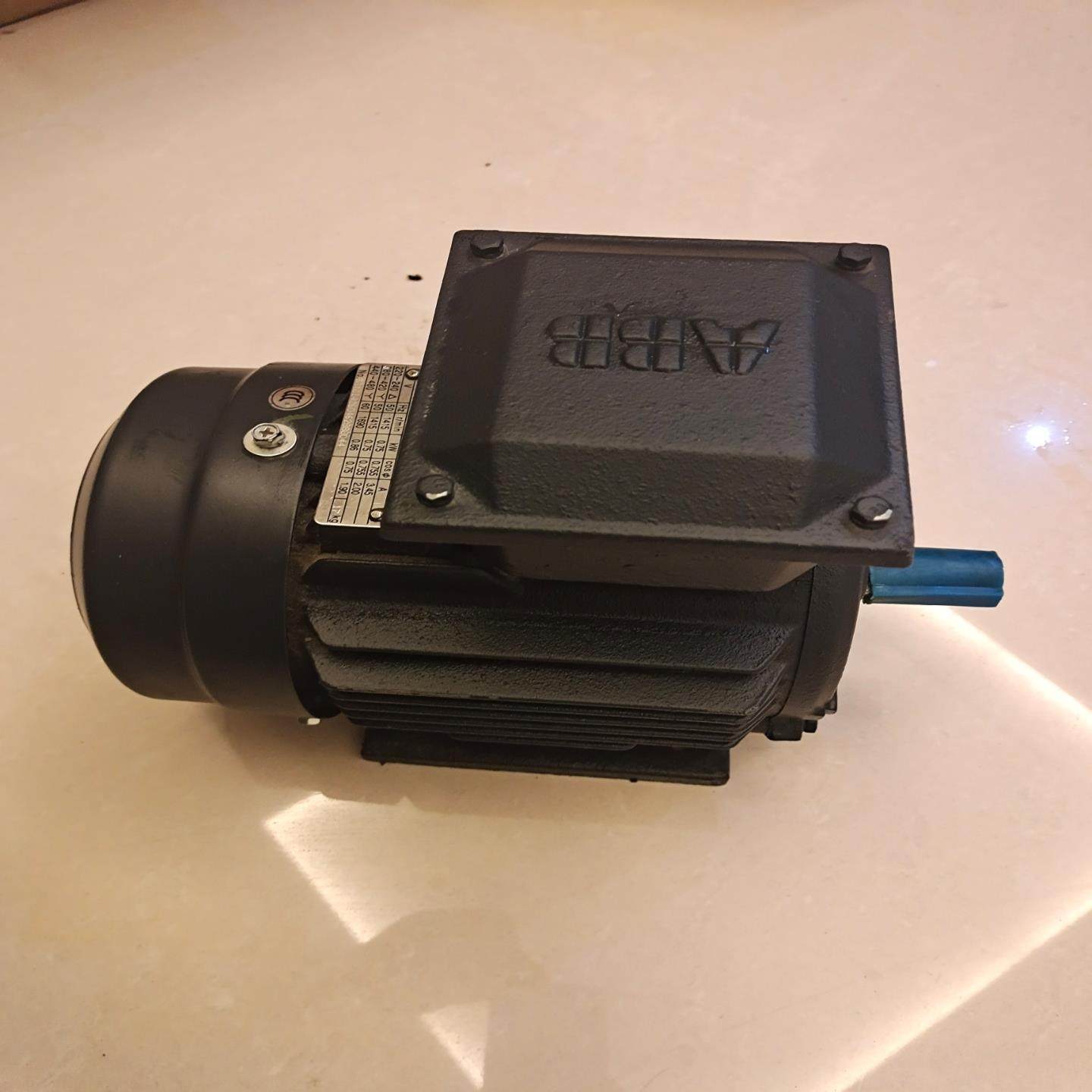 ABB电机M2QA80M4B   4P   075KW{天意设备}