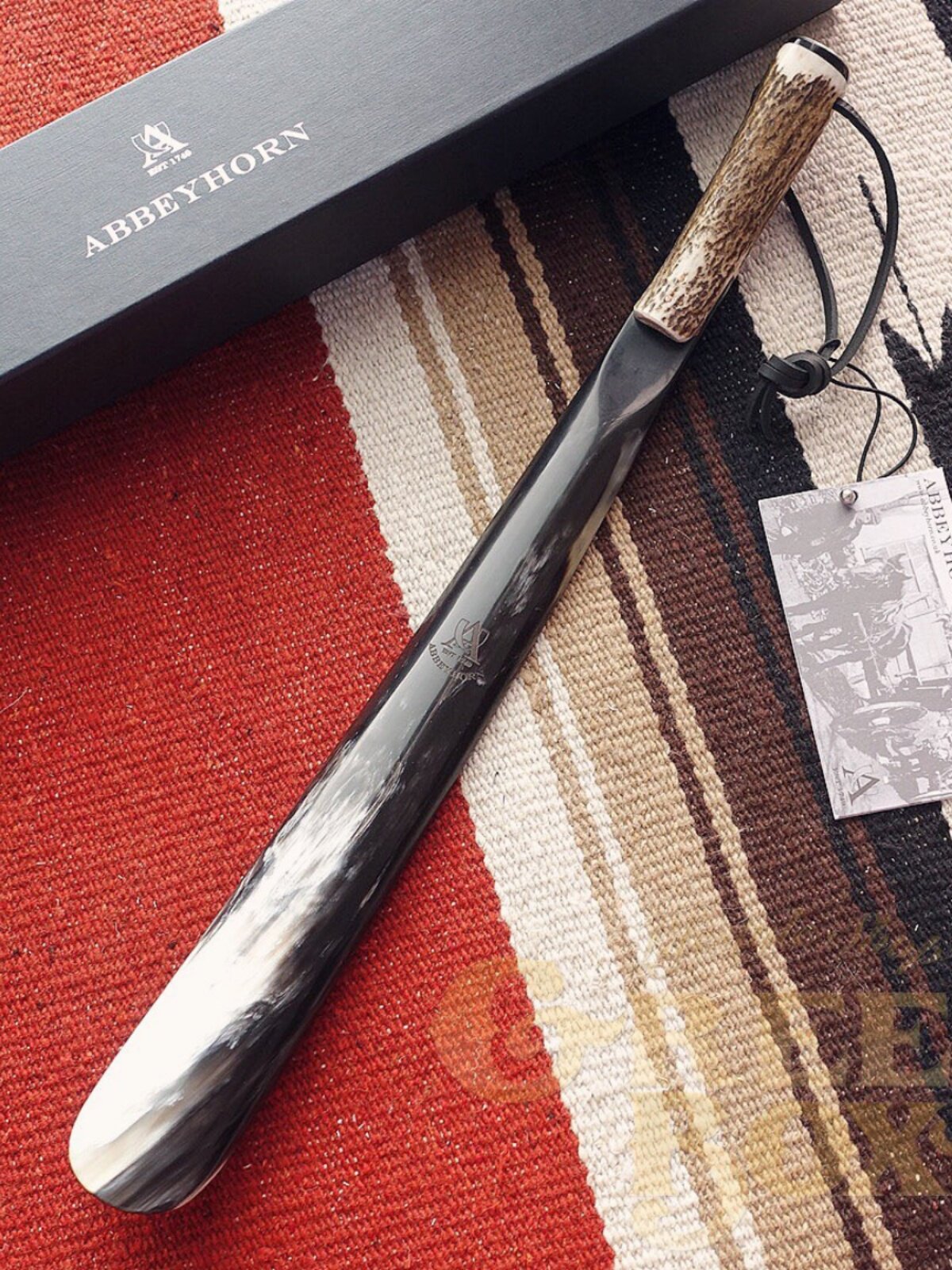OFFICIAL AGENT OF THE BRITISH ABBEYHORN ANTLER HANDLE SHOEHORN PREMIUM NATURAL ANTLER GIFT BOX PACKAGING