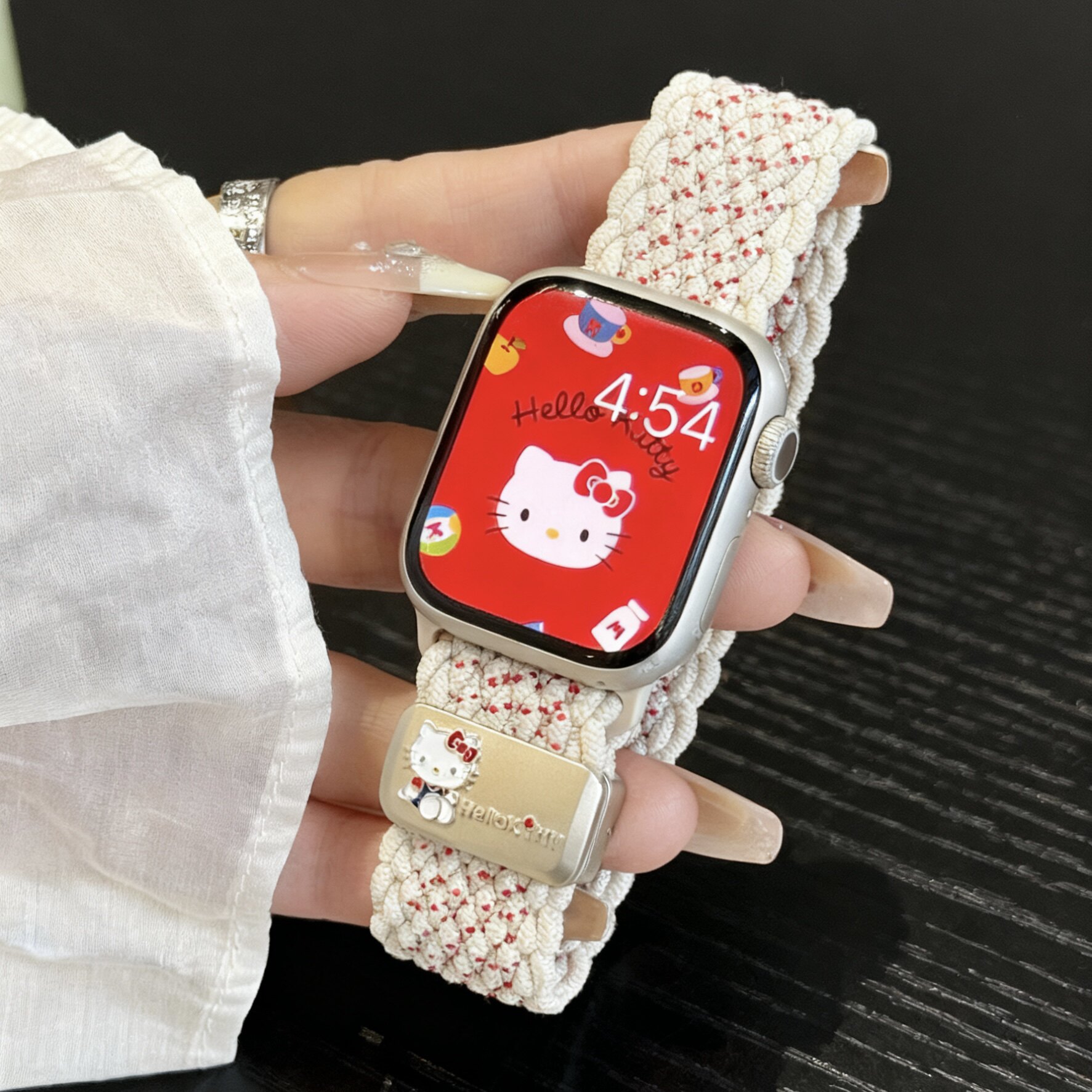 适用苹果华强北电话手表 S10表带儿童女学生手表带KT磁吸编织腕带