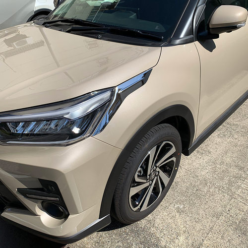 适用于丰田RAIZE改装前大灯亮条引擎盖饰条大灯侧raize改装装饰条