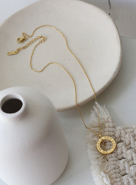 圆环字母英文LOVE做你项链