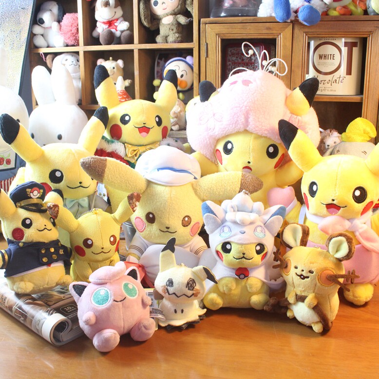 日单正版 胖丁皮卡丘 圣诞节万圣节花冠列车长毛绒公仔 玩偶 挂饰