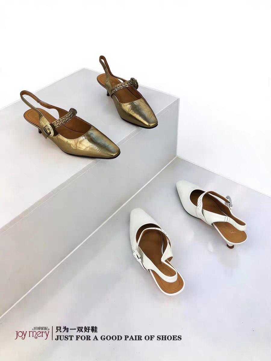 娇娅媚妮专柜正品2026新款牛皮编织细跟小猫跟金色包头后空女凉鞋