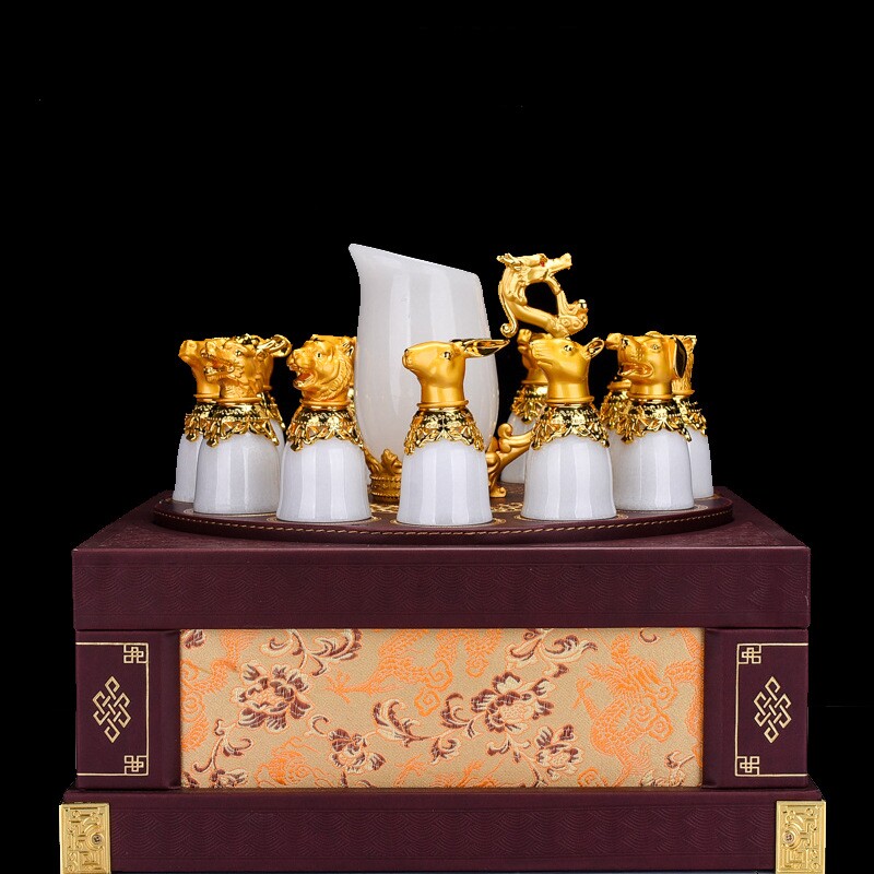 客厅创意摆件十二生肖玉酒杯