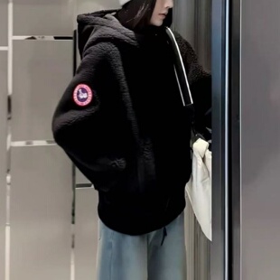 休闲风加厚羊羔毛连帽外套女秋冬季新款宽松显瘦百搭纯色拉链开衫