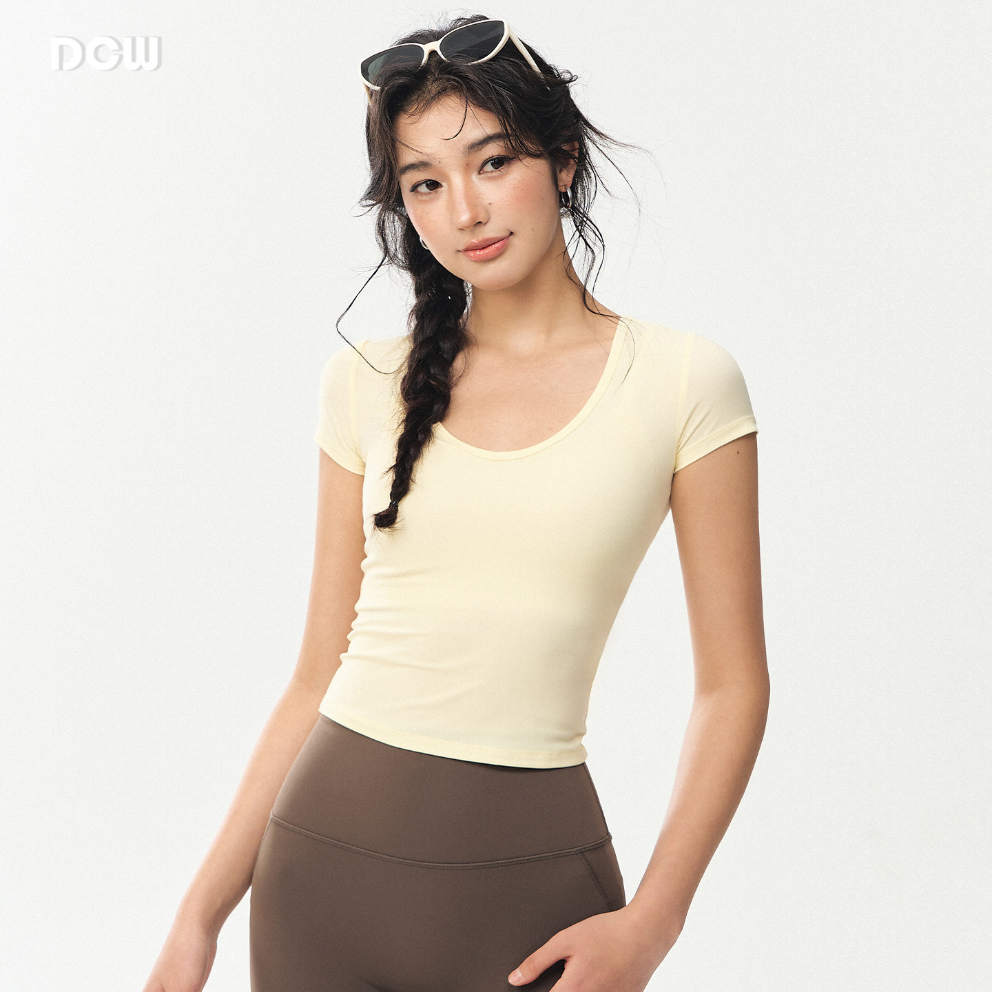 DCW运动短袖女裸感紧身显瘦户外健身上衣跑步训练普拉提瑜伽服t恤