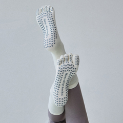 DCW防滑瑜伽袜子普拉提训练专用运动五指袜中长款舞蹈硅胶健身袜