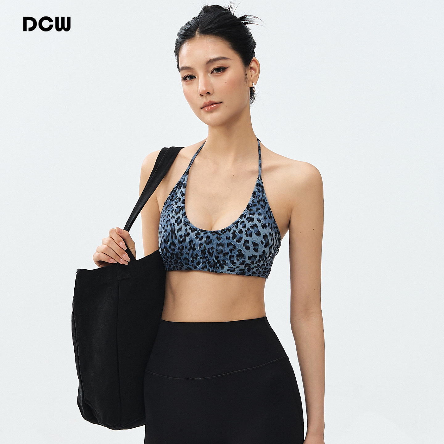 DCW挂脖运动内衣女豹纹性感普拉提瑜伽背心一体式健身训练文胸bra