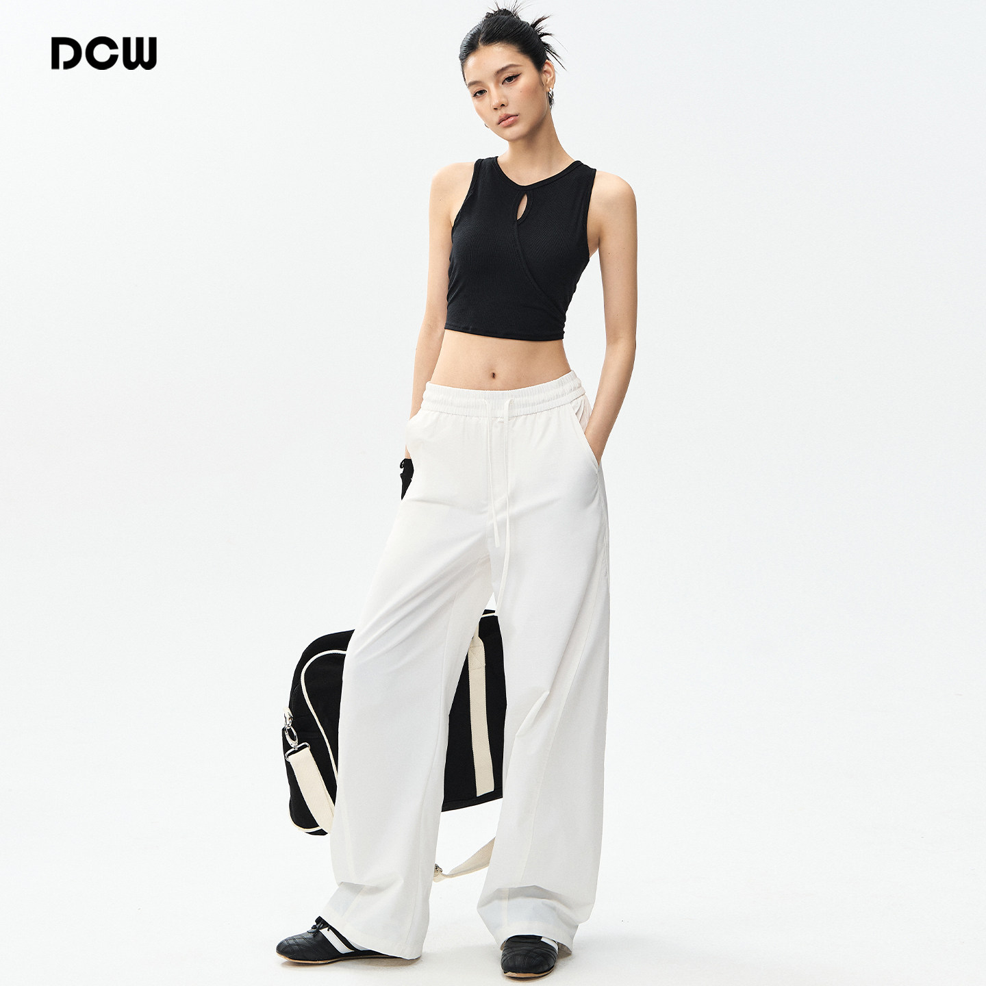 DCW户外休闲运动长裤女宽松显瘦轻薄凉感健身跑步训练瑜伽直筒裤