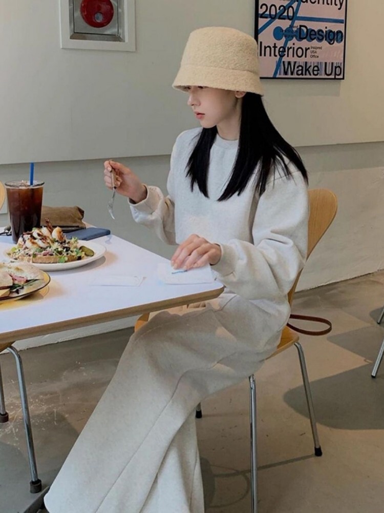 가을 한국 스타일 느슨한 기질 스웨트 셔츠 캐주얼 투피스 러닝 트렌드 여학생을 위한 솔트 패션 운동복